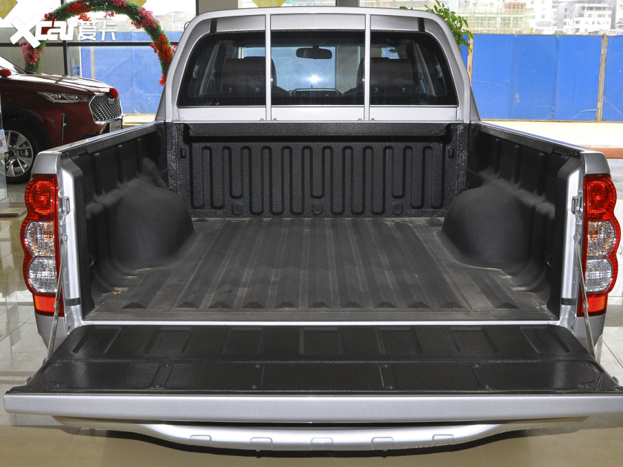 2021LE5 2.0T  򌾫Ӣʹp