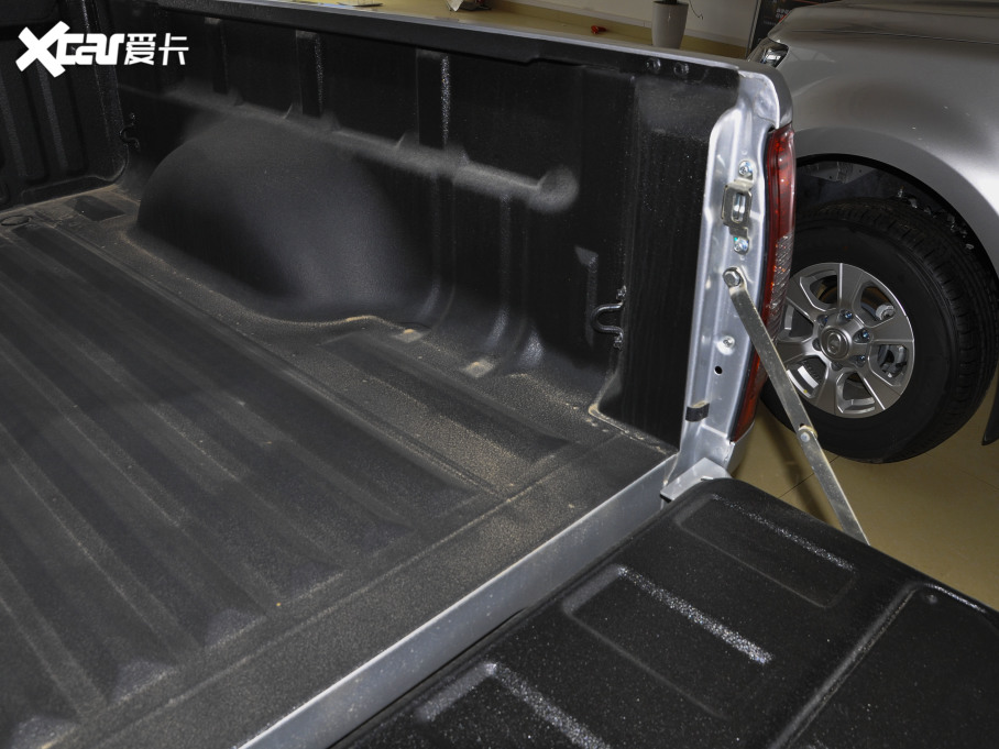 2021LE5 2.0T  򌾫Ӣʹp