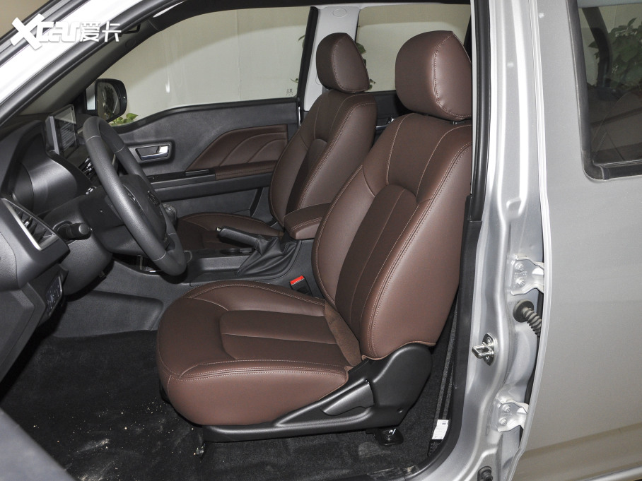 2021LE7 2.0T 򌾫Ӣʹp 