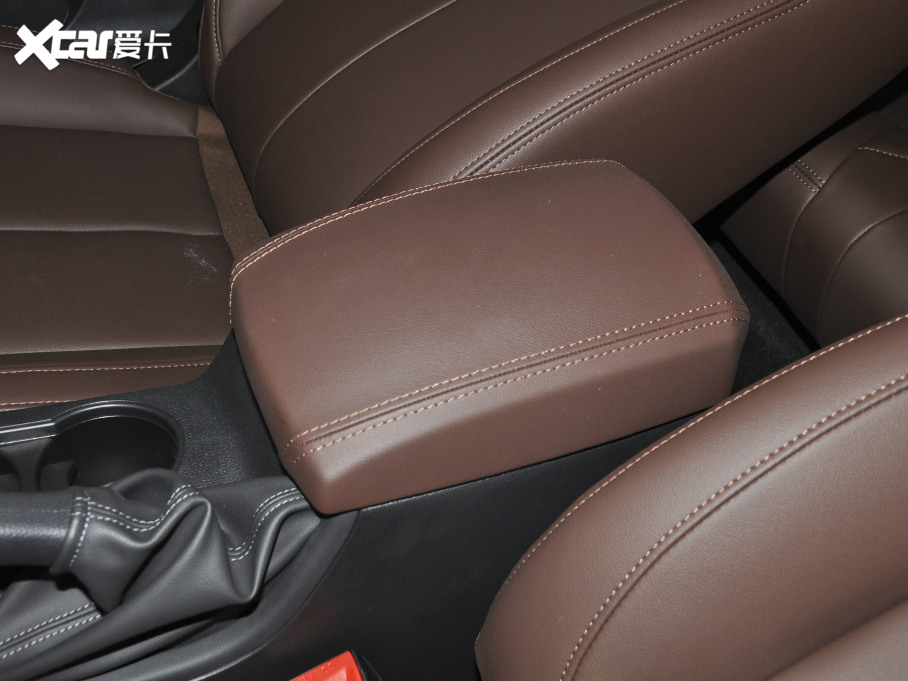 2021LE7 2.0T 򌾫Ӣʹp 