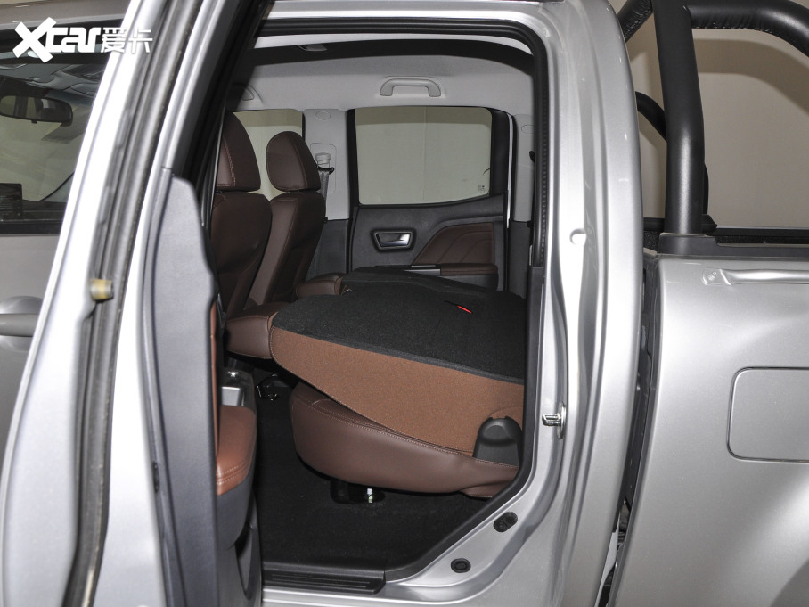 2021LE7 2.0T 򌾫Ӣʹp 