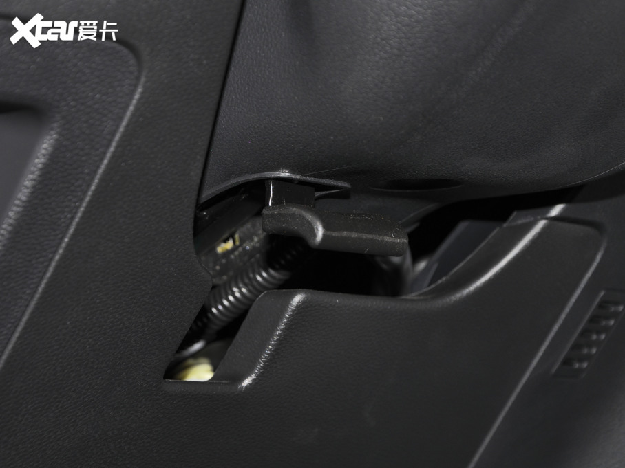 2021LE7 2.0T 򌾫Ӣʹp 