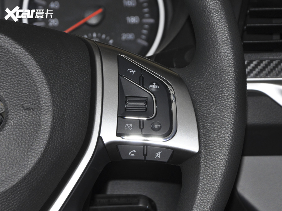 2021LE7 2.0T 򌾫Ӣʹp 