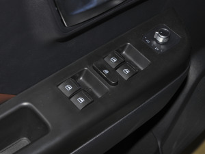 20212.0T 򌾫Ӣʹp  п؅^