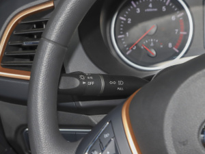 20212.0T 򌾫Ӣʹp  п؅^