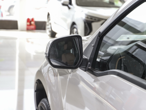 20212.0T 򌾫Ӣʹp  ^