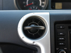 2010款1.5L 手动精英版 空调出风口