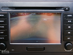 2010款2.4L 两驱豪华型 中控区