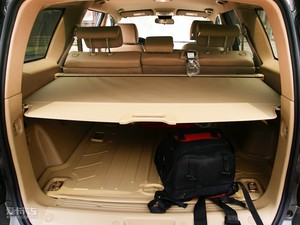 2010款2.4L 两驱豪华型 空间座椅