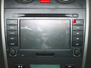 2010款2.4L 两驱舒适型 中控区