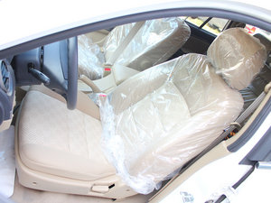 2010款2.4L 两驱舒适型 主驾驶座椅