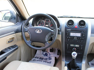 2010款2.4L 两驱舒适型 中控区
