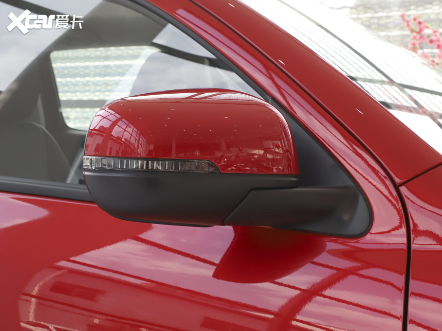 2021���ڳ���Ƥ�� ���ð� 2.0T�ԄӃ�򌾫Ӣ�� ���p ����