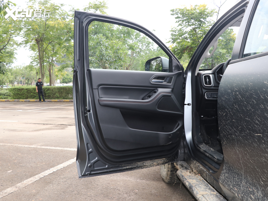 2021���ڳ���Ƥ�� ԽҰ�� 2.0T �Ԅ�������� ����