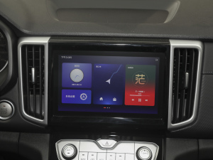 2021款商用版 2.0T手动两驱领航型 大双 柴油 中控台显示屏