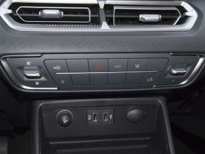 20222.0T քӃ򌾫ӢL  {{