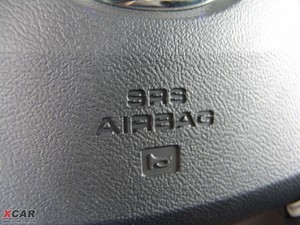 2009款2.0L 实用版 中控区