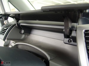 2009款2.0L 实用版 中控区