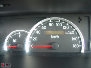 2009款2.0L 实用版 中控区