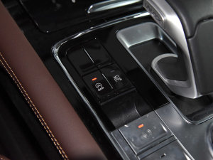 20233.0T V6 O;  п؅^