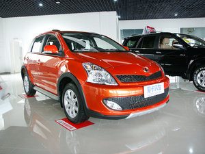 2010款1.3L 手动冠军版 整体外观