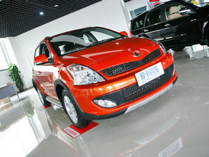 2010款1.3L 手动冠军版 整体外观