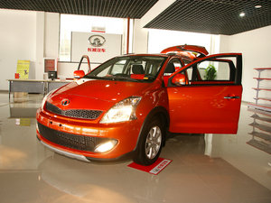 2010款1.3L 手动冠军版 整体外观
