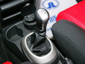 2010款1.3L 手动冠军版 换挡杆