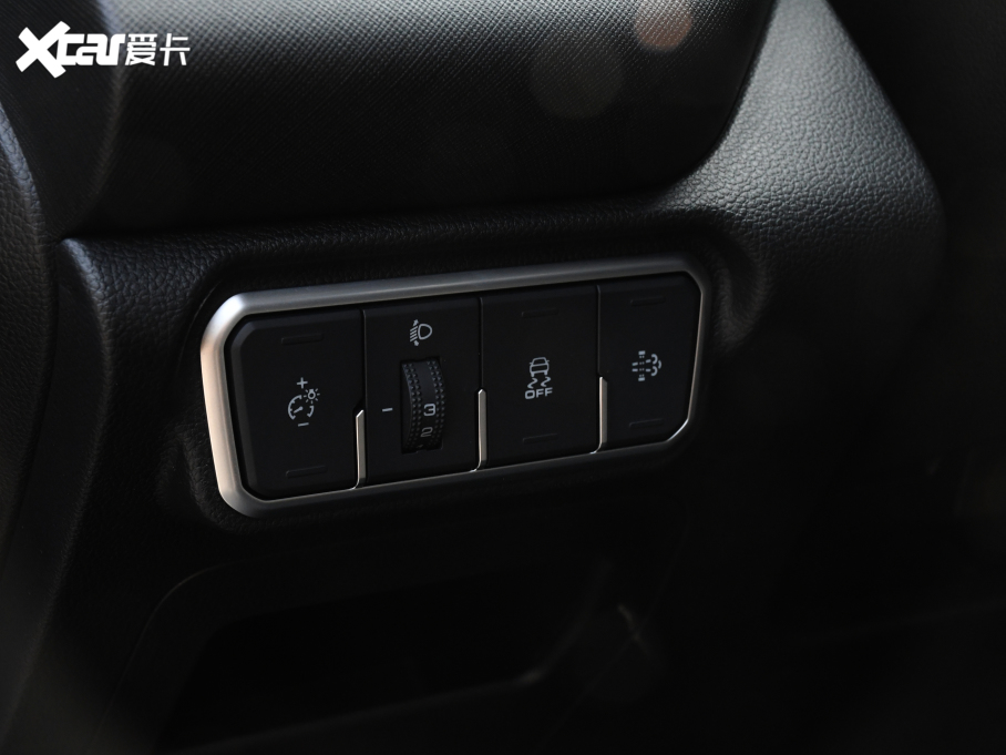 2024 2.0TԄ8AT̓򌾫Ӣƽ