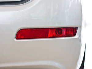 2011款2.0L 手动两驱精英版 细节外观
