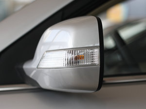 2011款2.0L 手动两驱精英版 细节外观