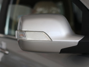 2011款2.0L 手动两驱精英版 细节外观