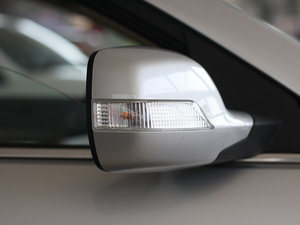 2011款2.0L 手动两驱精英版 细节外观