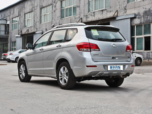 2011款绿静 2.0T 手动两驱精英版 左后45度