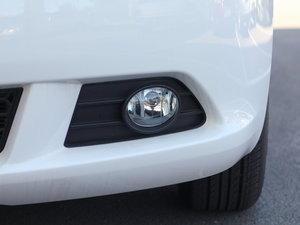 2010款1.5L 舒适版 前雾灯