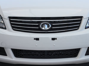 2010款1.5L 舒适版 中网