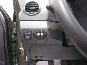 2010款2.4L 两驱舒适型 中控区