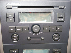 2010款2.4L 两驱舒适型 音响调节