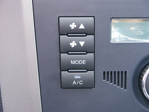 2010款2.4L 两驱舒适型 中控区