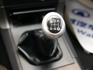2010款2.4L 两驱舒适型 中控区