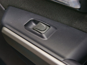 2010款2.4L 两驱舒适型 空间座椅