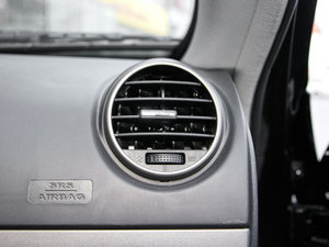 2010款2.4L 两驱豪华型 中控区