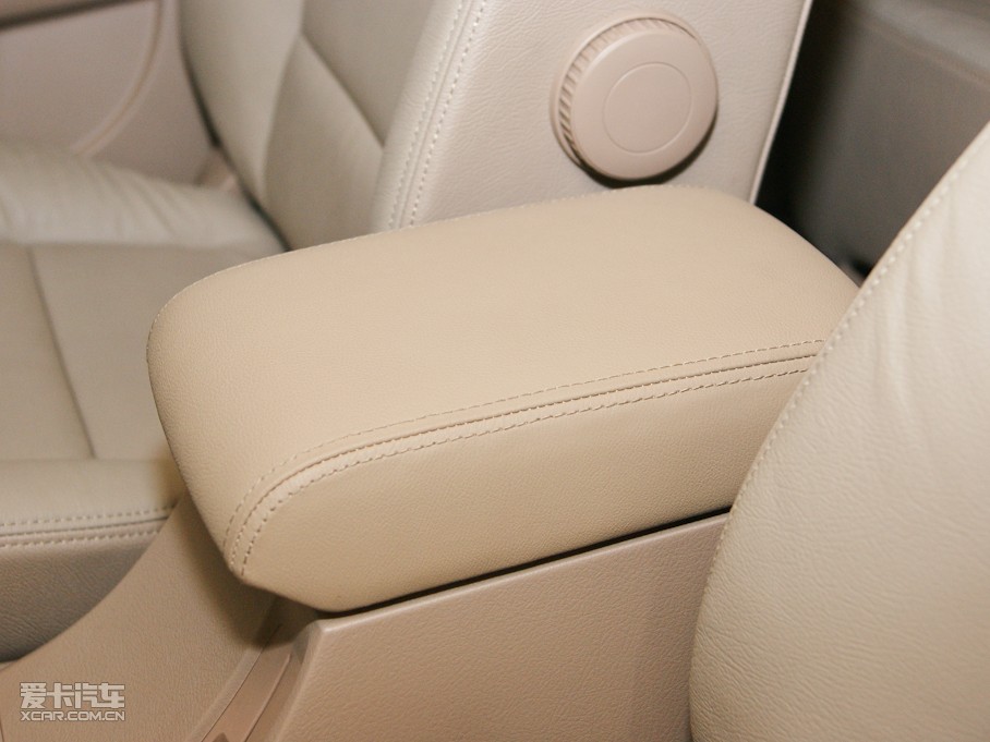 2010�����H3 2.0L �J��� ����촰��