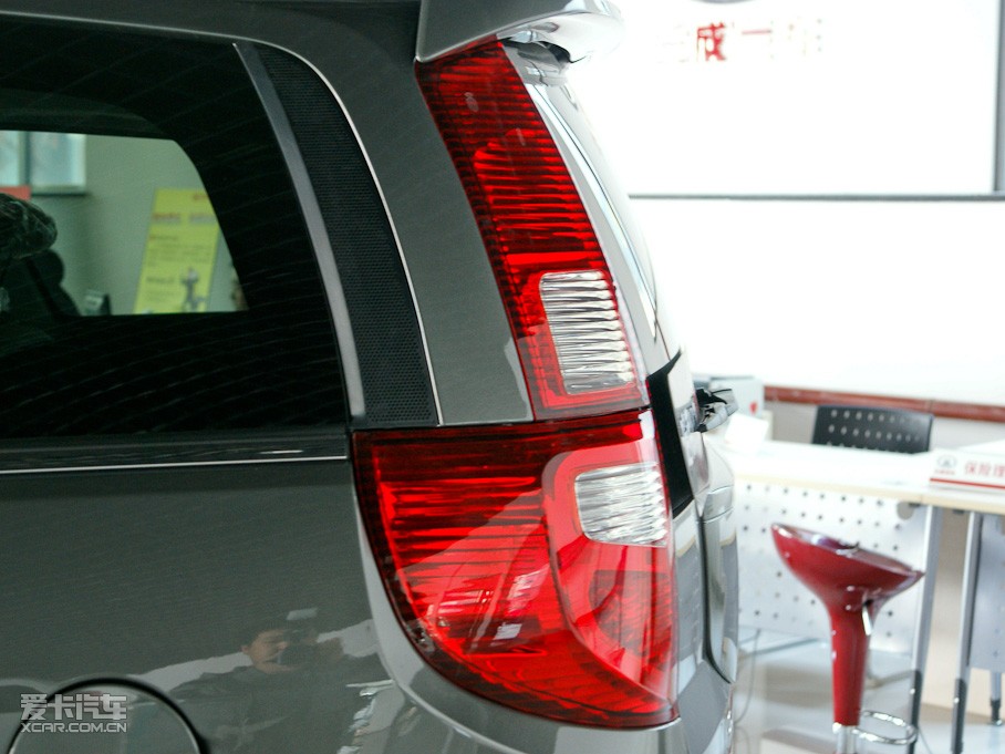 2010H3 2.0L J 򌾫Ӣ