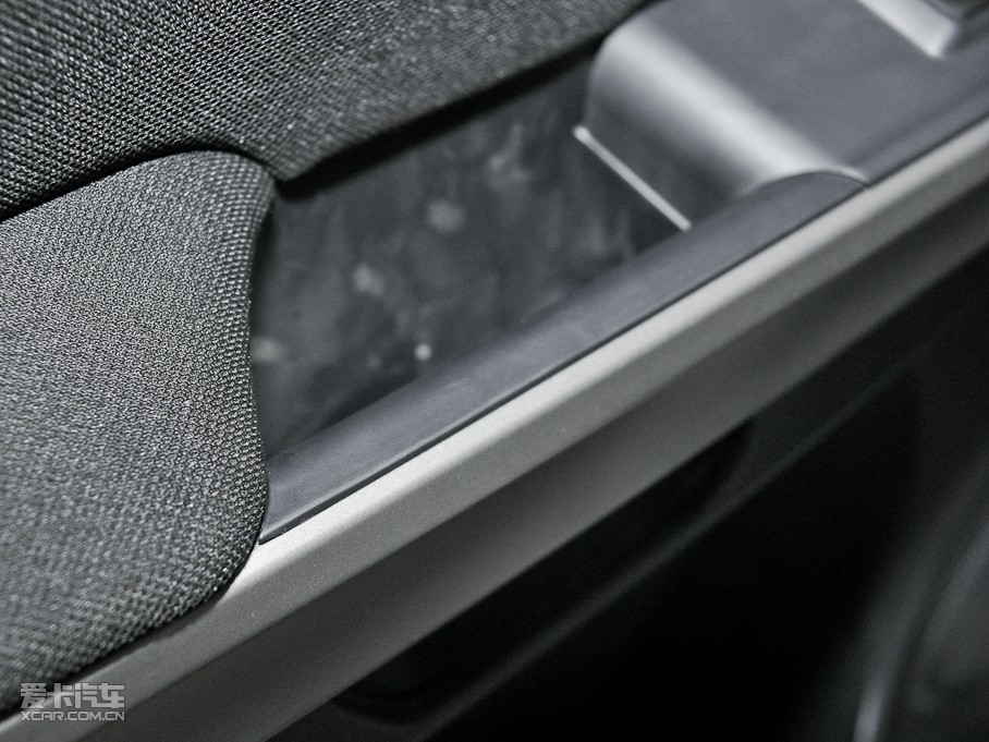 2010H3 2.0L J 򌾫Ӣ