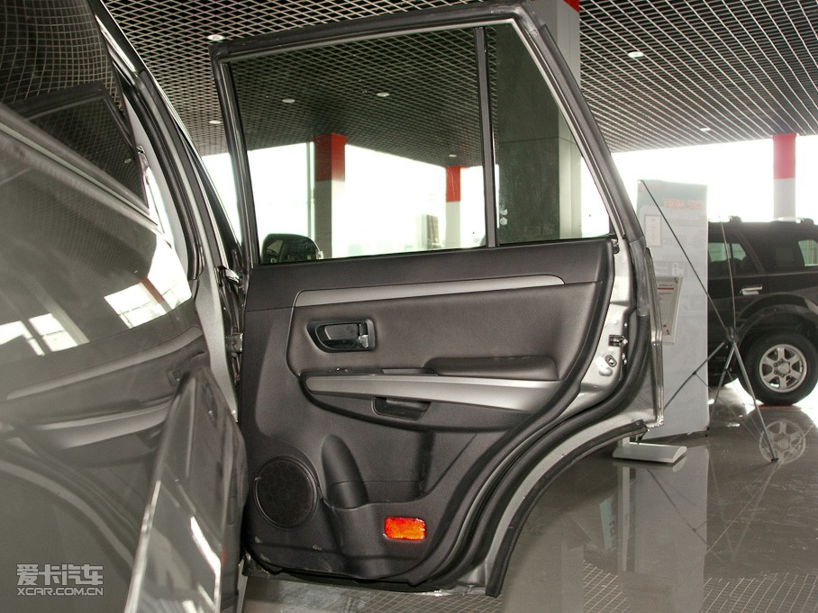 2010H3 2.0L J 򌾫Ӣ