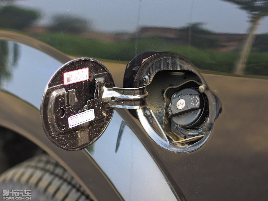 2010H3 2.0L J (q)촰