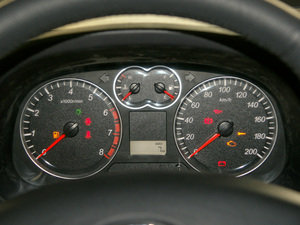 2010款2.0L 锐意版 两驱精英型 仪表