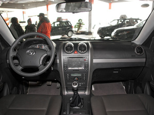 2010款2.0L 锐意版 两驱精英型 内饰全景