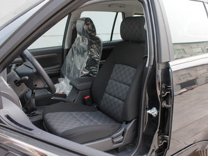 2010款2.0L 锐意版 两驱豪华型 主驾驶座椅
